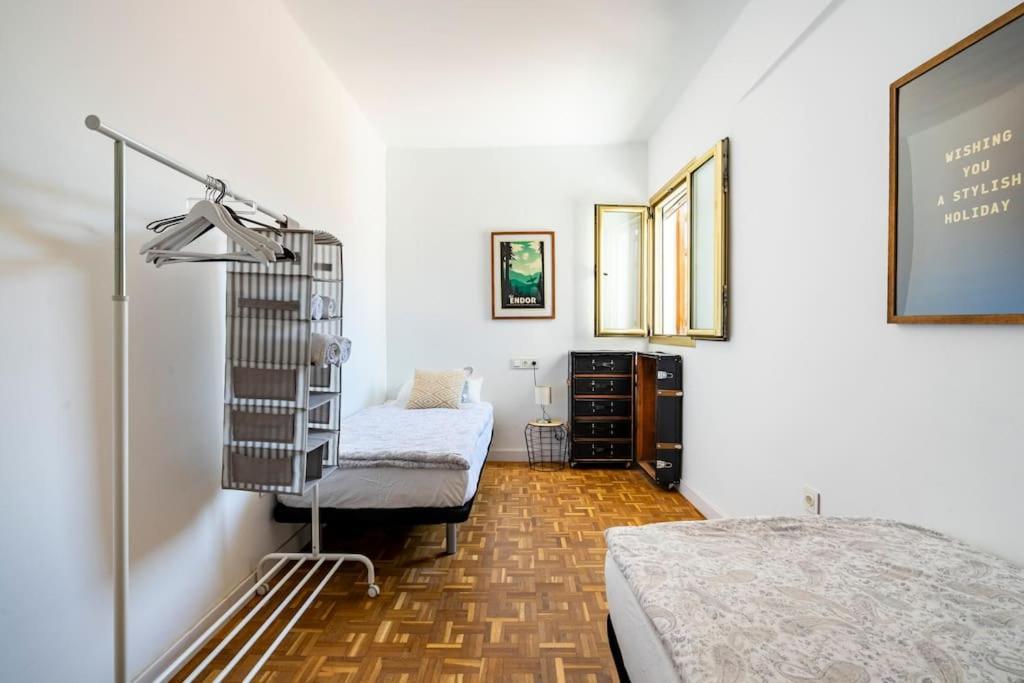 Lifehouse Cathedral * Free Parking* Superiorwifi* Apartment อัลเมรีอา ภายนอก รูปภาพ