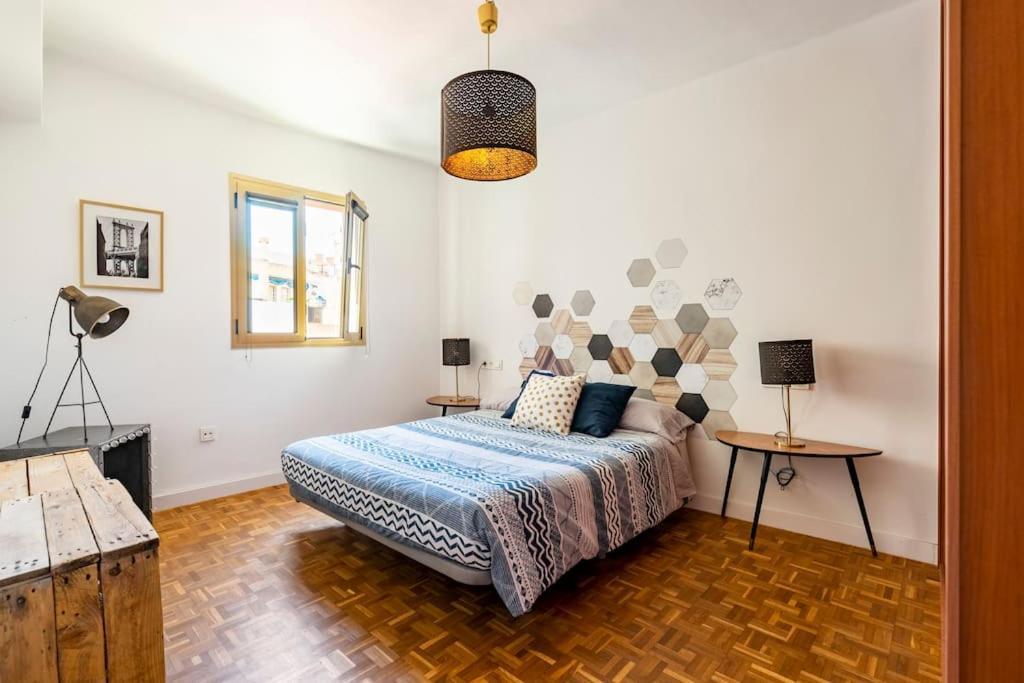 Lifehouse Cathedral * Free Parking* Superiorwifi* Apartment อัลเมรีอา ภายนอก รูปภาพ