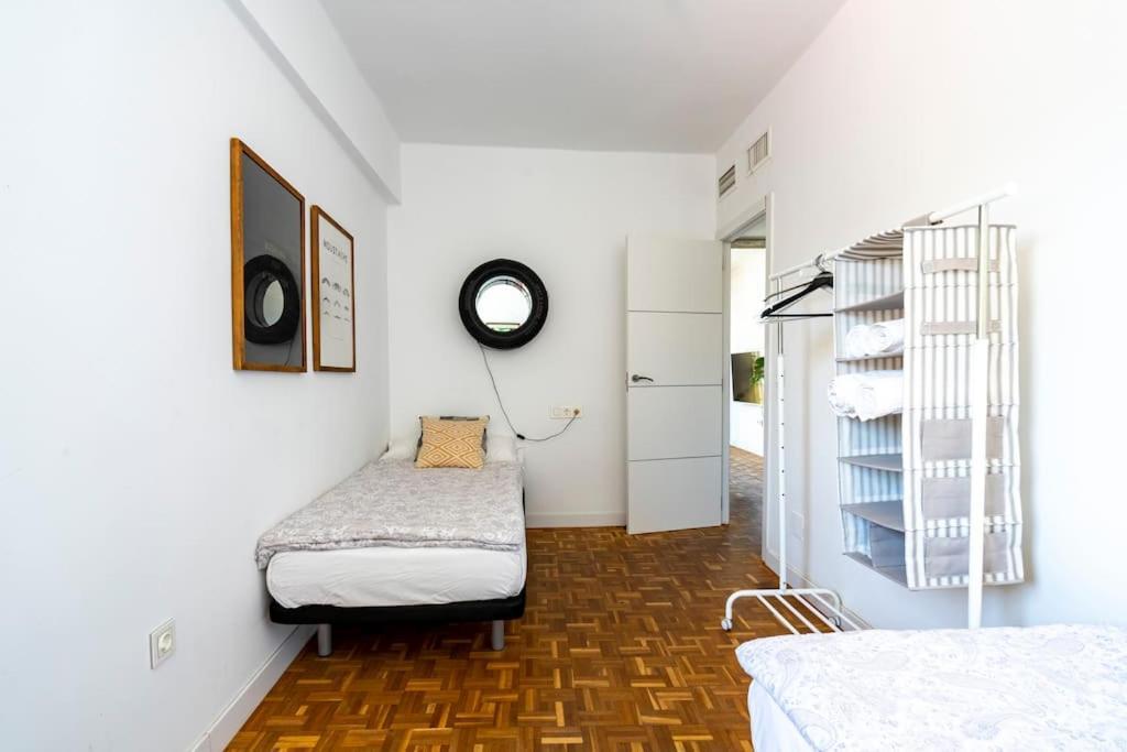 Lifehouse Cathedral * Free Parking* Superiorwifi* Apartment อัลเมรีอา ภายนอก รูปภาพ