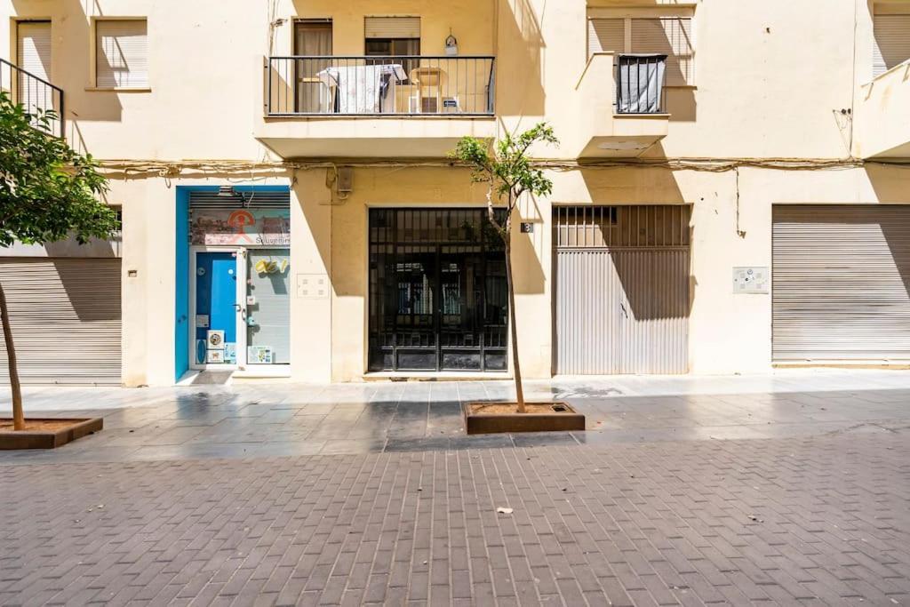 Lifehouse Cathedral * Free Parking* Superiorwifi* Apartment อัลเมรีอา ภายนอก รูปภาพ